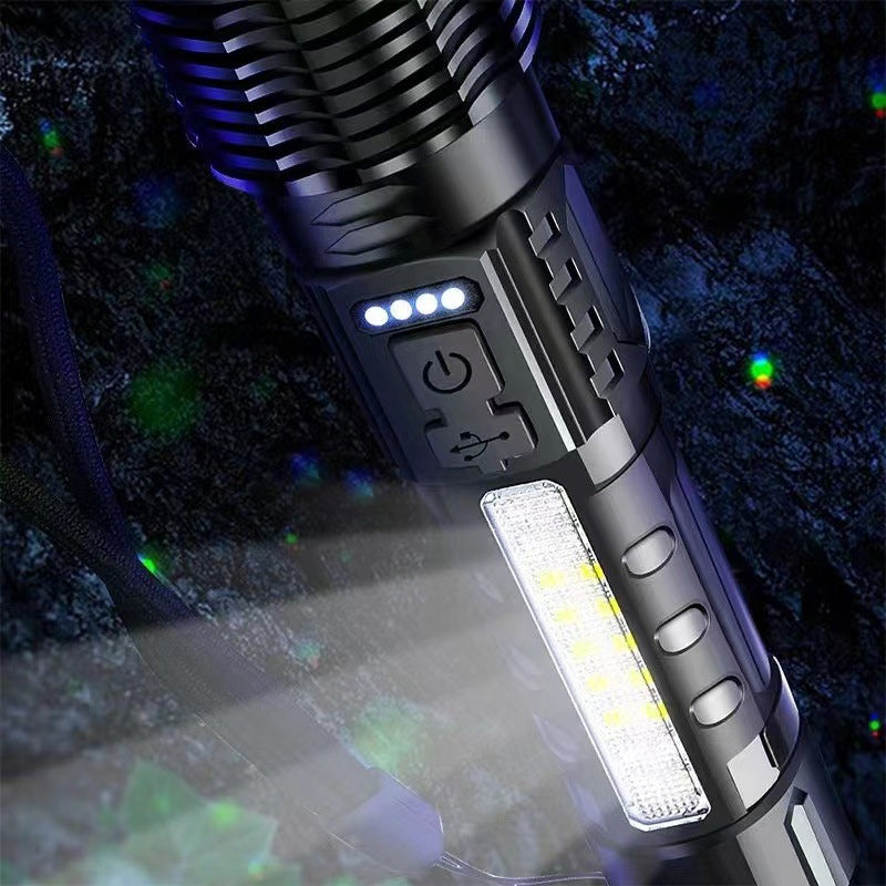 Long-range white laser ultra-bright flashlight