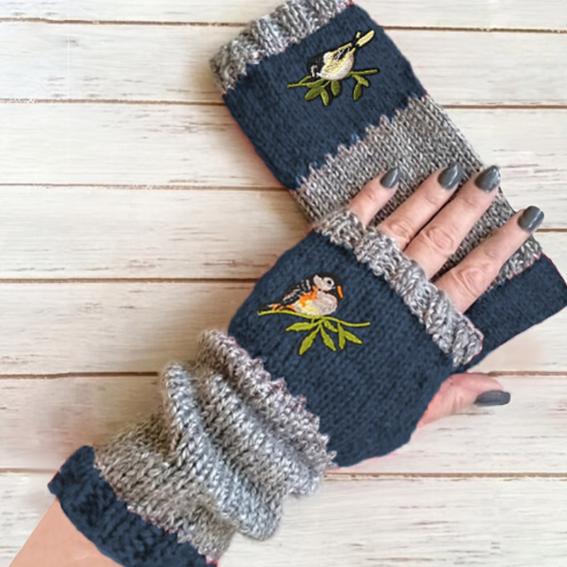 Warm quilted and embroidered gloves