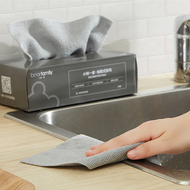 Pull-out absorbent microfibre cloths