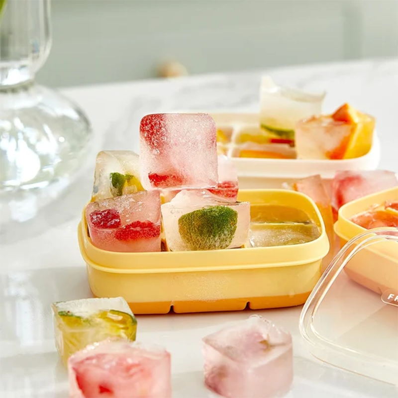 Mini Press Type Ice Cube Maker