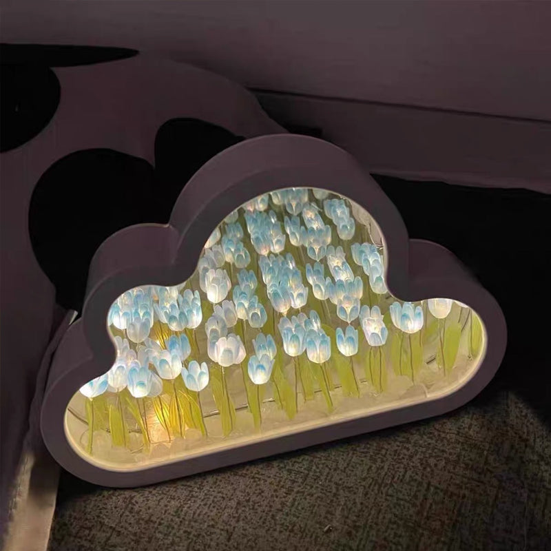 Cloud Tulip Lamp